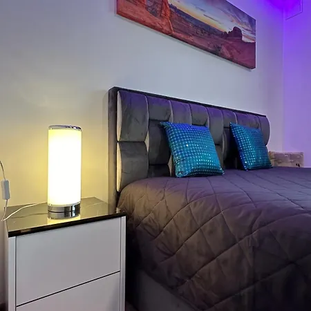 아파트 Neriesapartment No.2 Bedrooms Modern In Centrum *