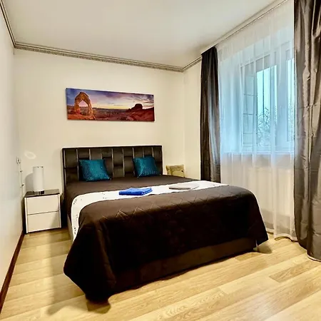 Апартаменты Neriesapartment No.2 Bedrooms Modern In Centrum Паланга