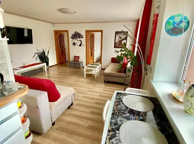 Апартаменти Neriesapartment No.2 Bedrooms Modern In Centrum Паланга