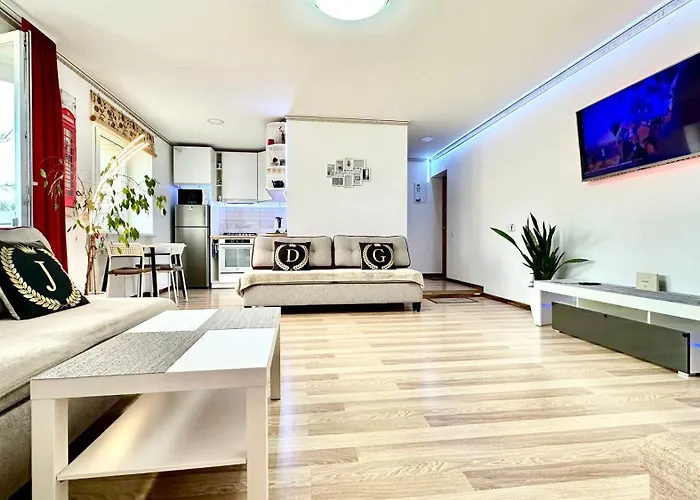 Neriesapartment No.2 Bedrooms Modern In Centrum Апартаменти