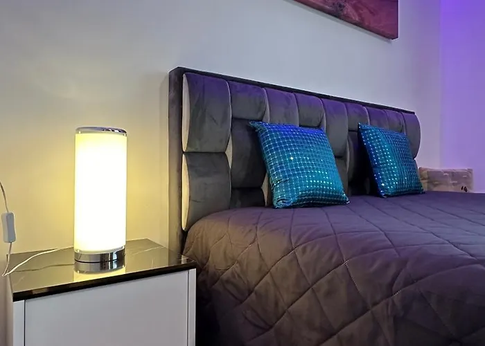 Апартаменти Neriesapartment No.2 Bedrooms Modern In Centrum *