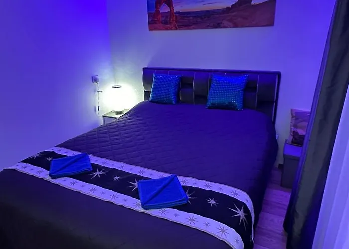 Апартаменти Neriesapartment No.2 Bedrooms Modern In Centrum Паланга